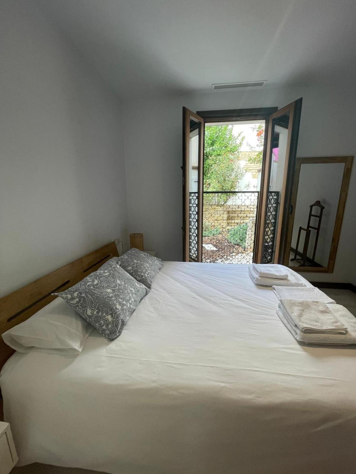 Apartmán La Casa De La Escalera Bajo Derecha Córdoba Exteriér fotografie